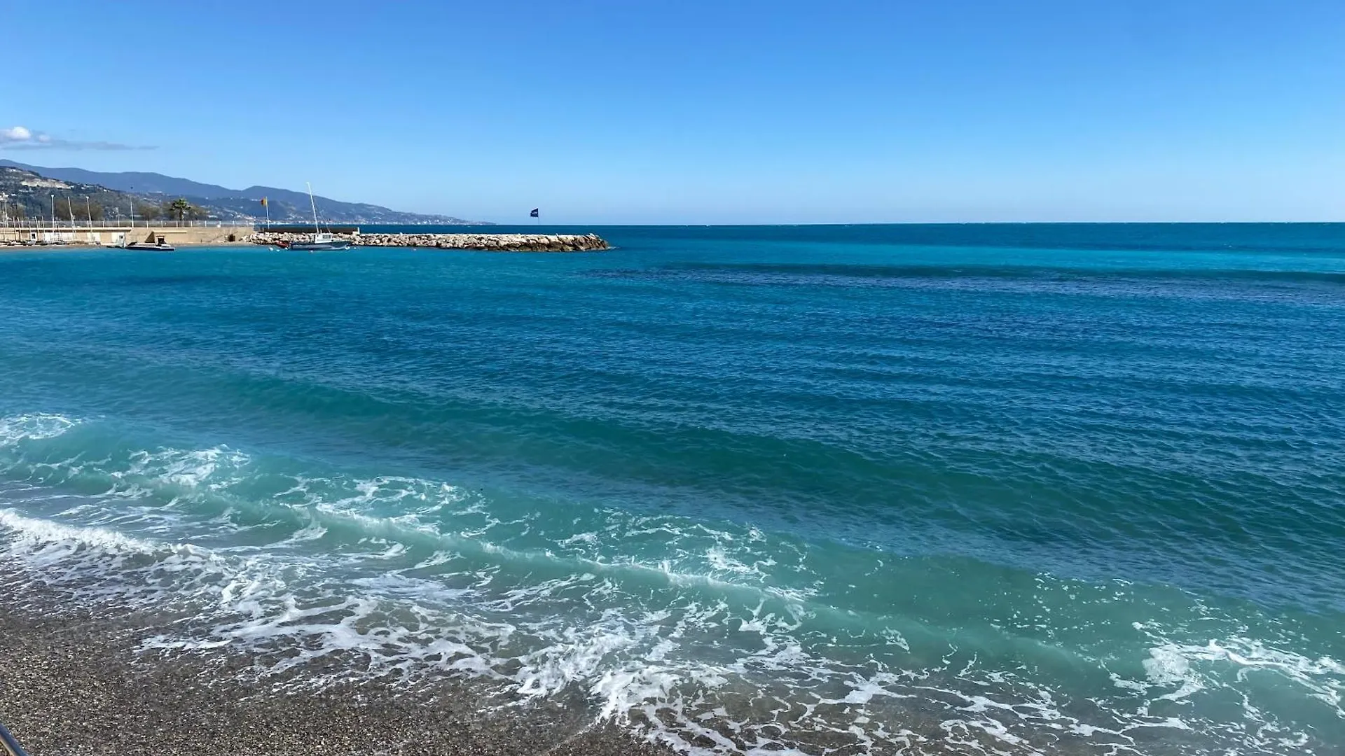 Beach And Sea View Roquebrune-Cap-Martin Frankrike