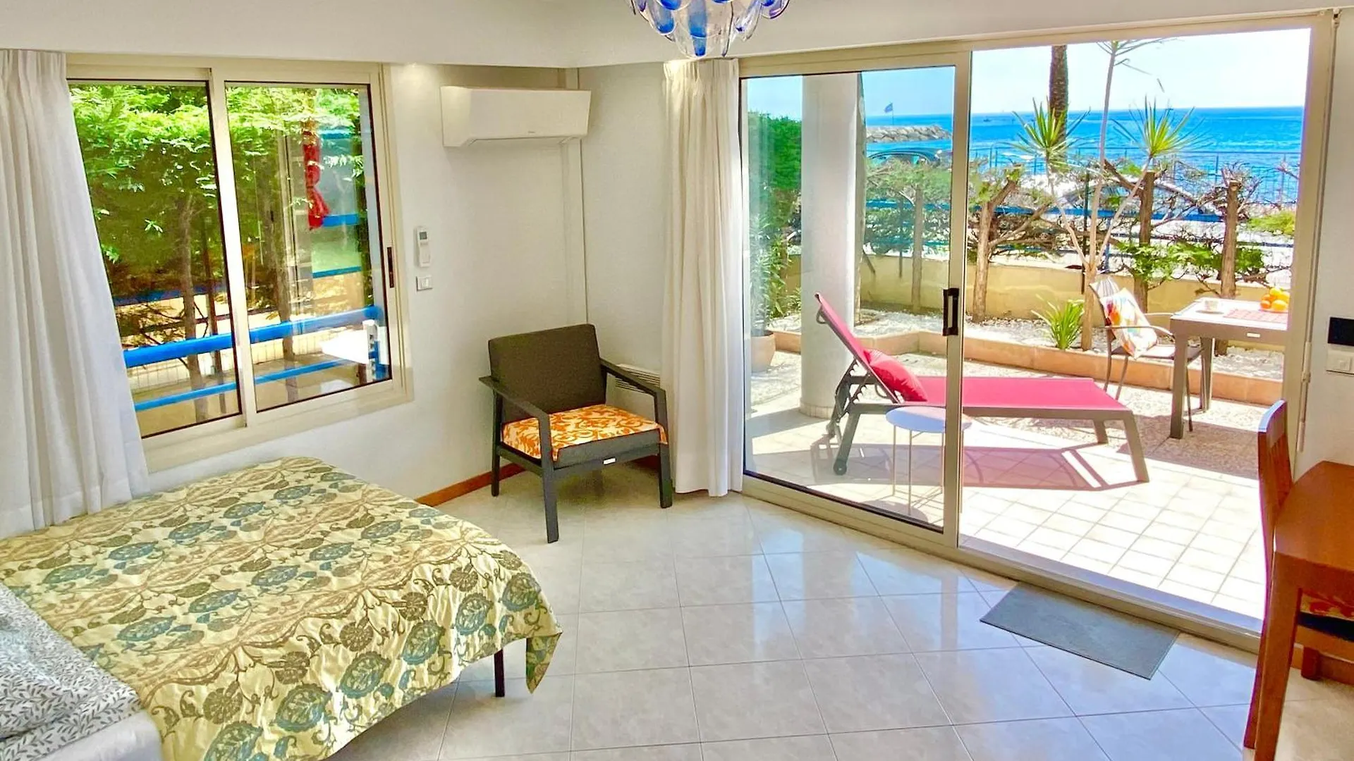 Lägenhet Beach And Sea View Roquebrune-Cap-Martin